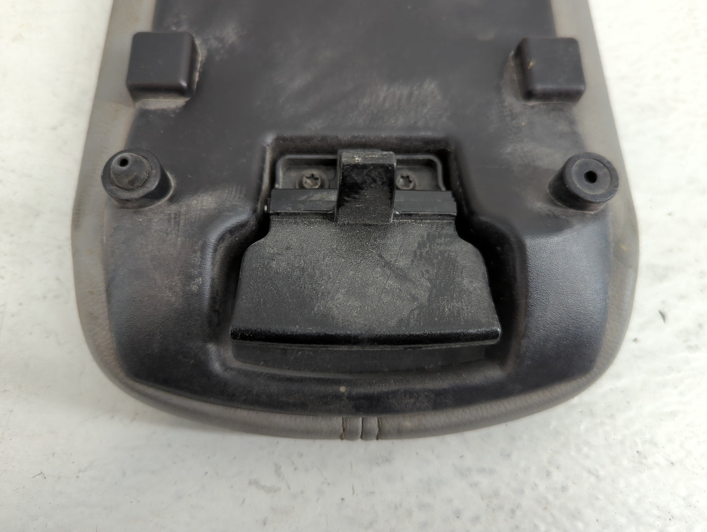 2022 Chevrolet Malibu Center Console Armrest Cover Lid P/N:02329B Fits OEM Used Auto Parts - Oemusedautoparts1.com
