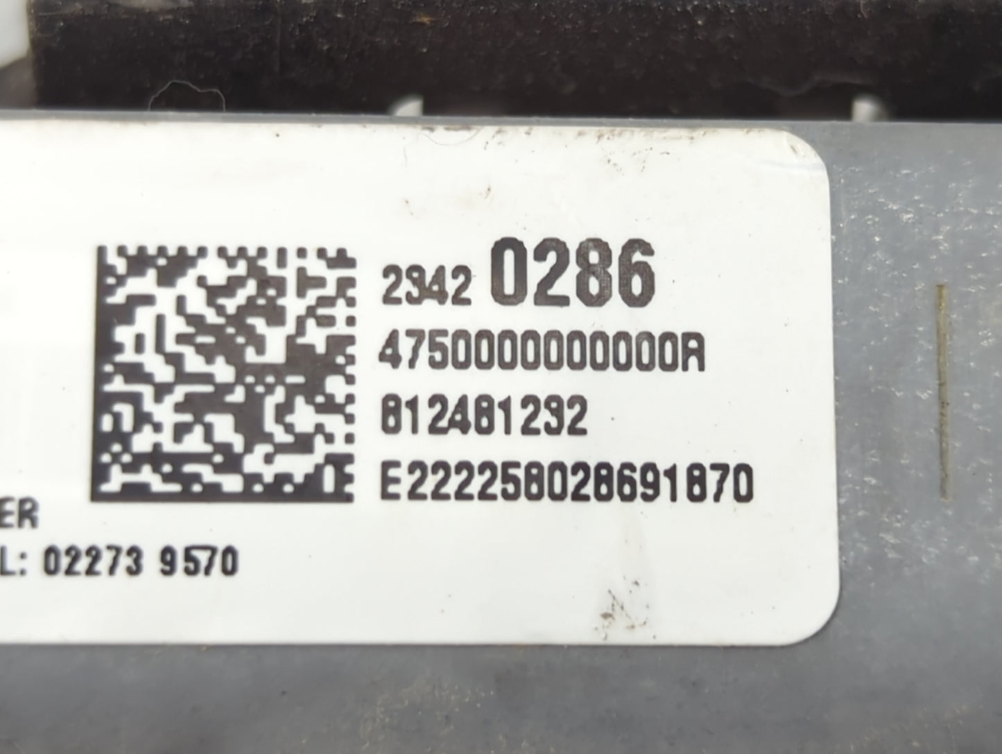 2016-2021 Chevrolet Malibu Air Bag Passenger Right Knee OEM P/N:23420286 Fits Fits 2016 2017 2018 2019 2020 2021 OEM Used Au