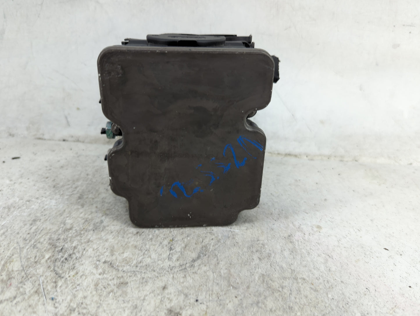 2019-2021 Chevrolet Malibu ABS Pump Control Module Replacement P/N:24504020000000X 0265294450 Fits Fits 2019 2020 2021 OEM U