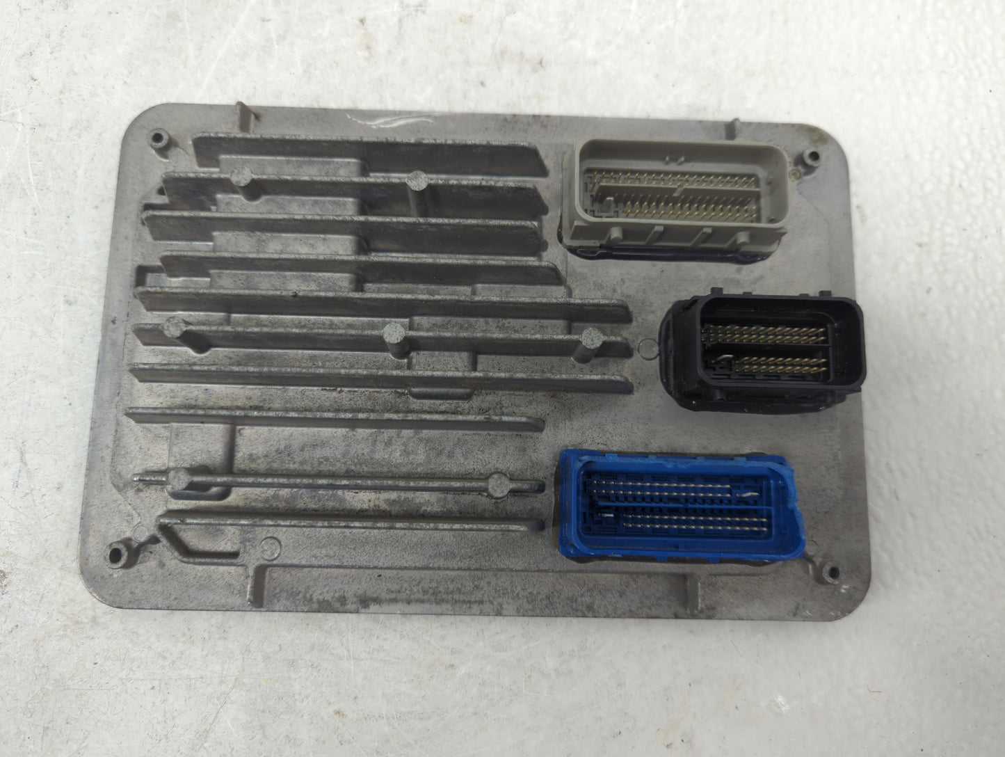 2021-2022 Chevrolet Silverado PCM Engine Control Computer ECU ECM PCU OEM P/N:12711795 Fits Fits 2020 2021 2022 OEM Used Aut