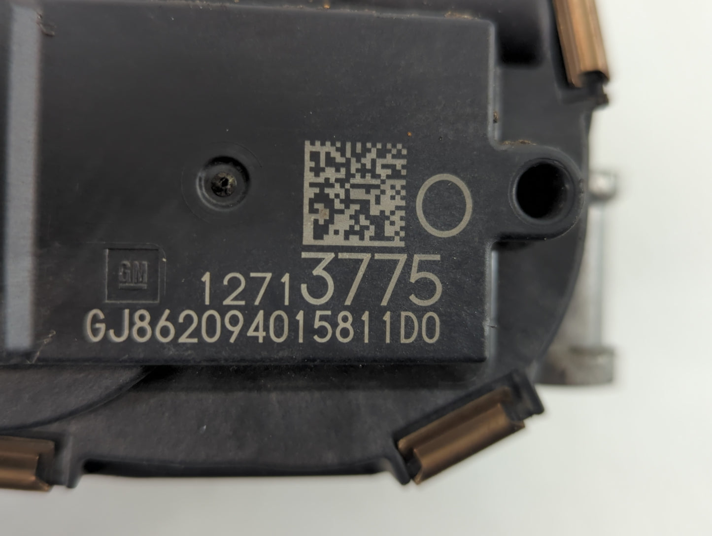 2014-2022 Chevrolet Silverado 1500 Throttle Body P/N:12713775 Fits Fits 2014 2015 2016 2017 2018 2019 2020 2021 2022 OEM Use