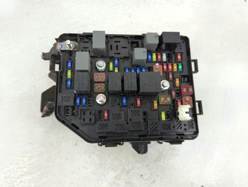 2019-2022 Chevrolet Spark Fusebox Fuse Box Panel Relay Module P/N:42702553 42702558 Fits Fits 2019 2020 2021 2022 OEM Used Auto Parts