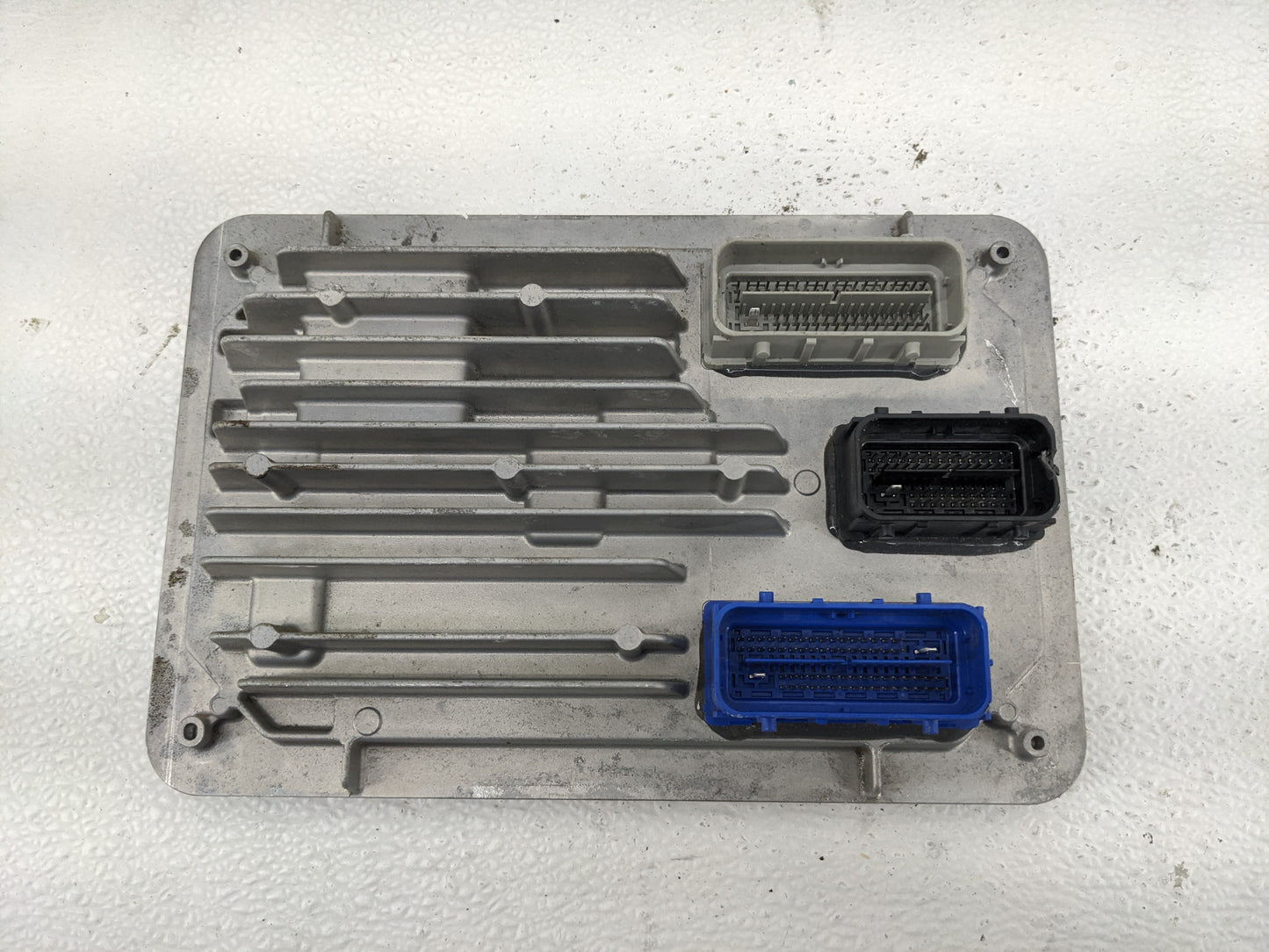 2021-2022 Chevrolet Trailblazer PCM Engine Control Computer ECU ECM PCU OEM P/N:079196555 12711047 Fits Fits 2020 2021 2022