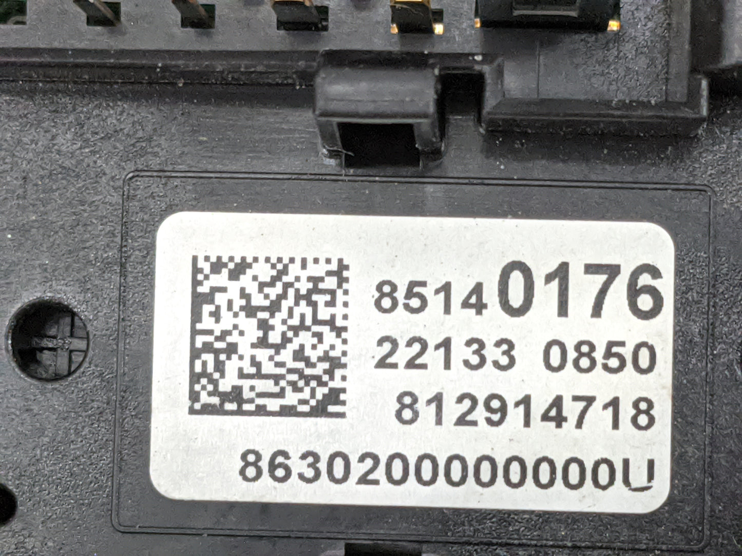 2022 Chevrolet Traverse Fusebox Fuse Box Panel Relay Module P/N:85140176 22133 0850, 812914718 Fits OEM Used Auto Parts - Oe