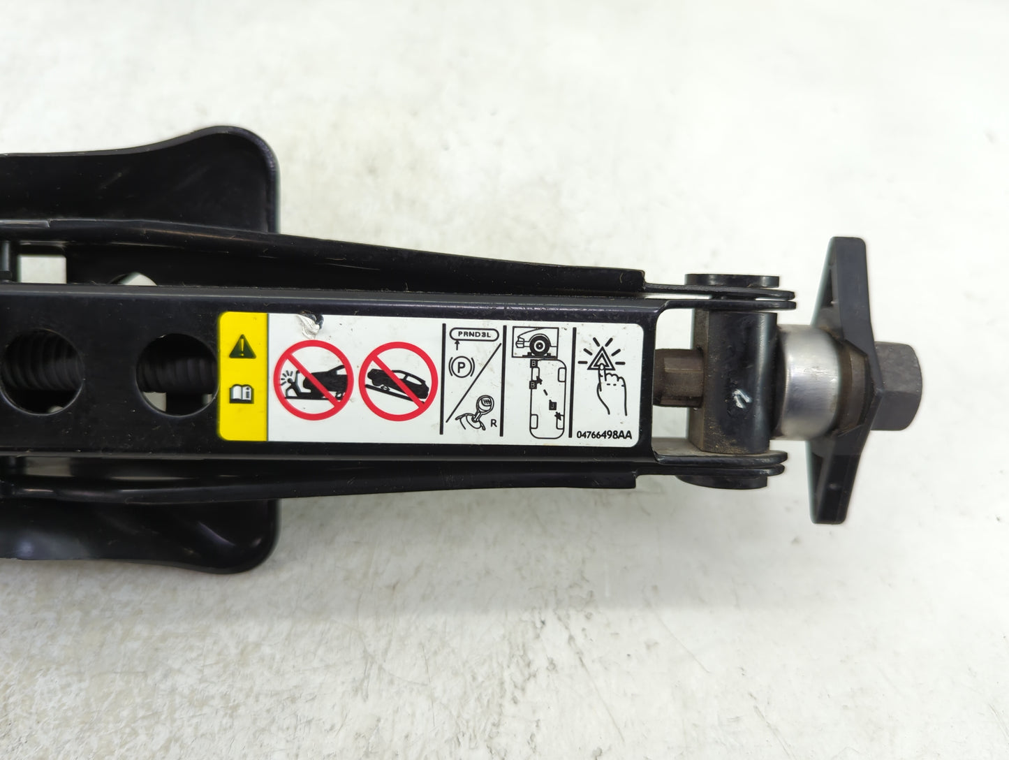 2022 Chrysler Voyager Spare Scissor Car Jack - Oemusedautoparts1.com