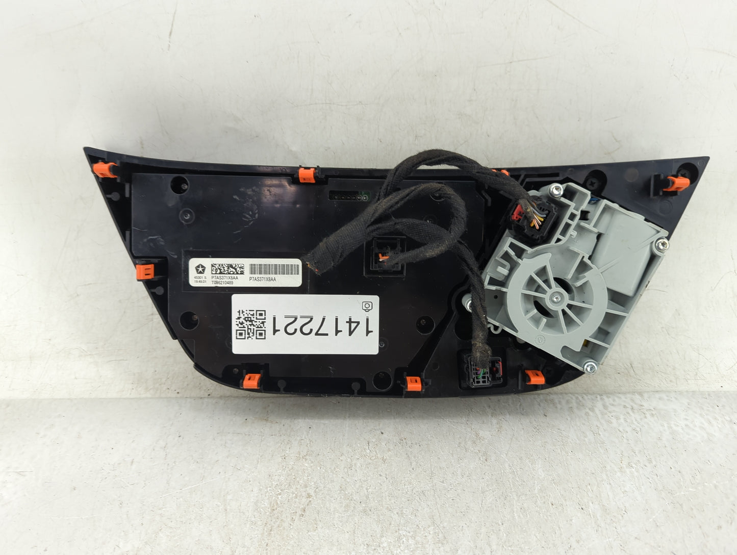 2021-2022 Chrysler Voyager Climate Control Module Temperature AC/Heater Replacement Fits Fits 2021 2022 OEM Used Auto Parts