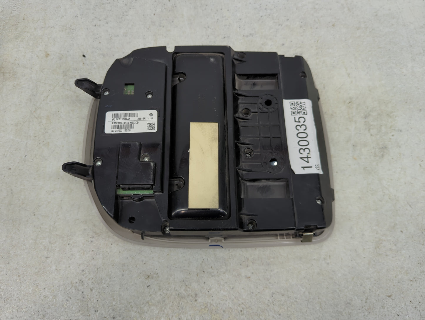 2022-2022 Chrysler Voyager Overhead Roof Console 1430035 - Oemusedautoparts1.com