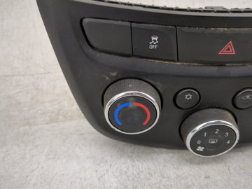 2019 Dodge Challenger Climate Control Module Temperature AC/Heater Replacement P/N:42588188 Fits OEM Used Auto Parts