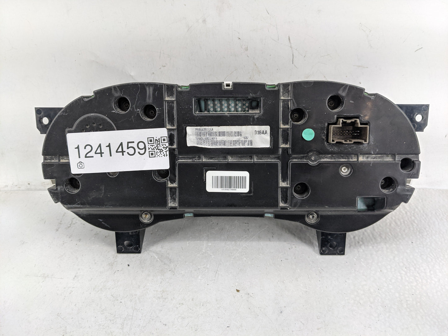 2021-2022 Dodge Charger Instrument Cluster Speedometer Gauges Fits Fits 2021 2022 OEM Used Auto Parts - Oemusedautoparts1.co