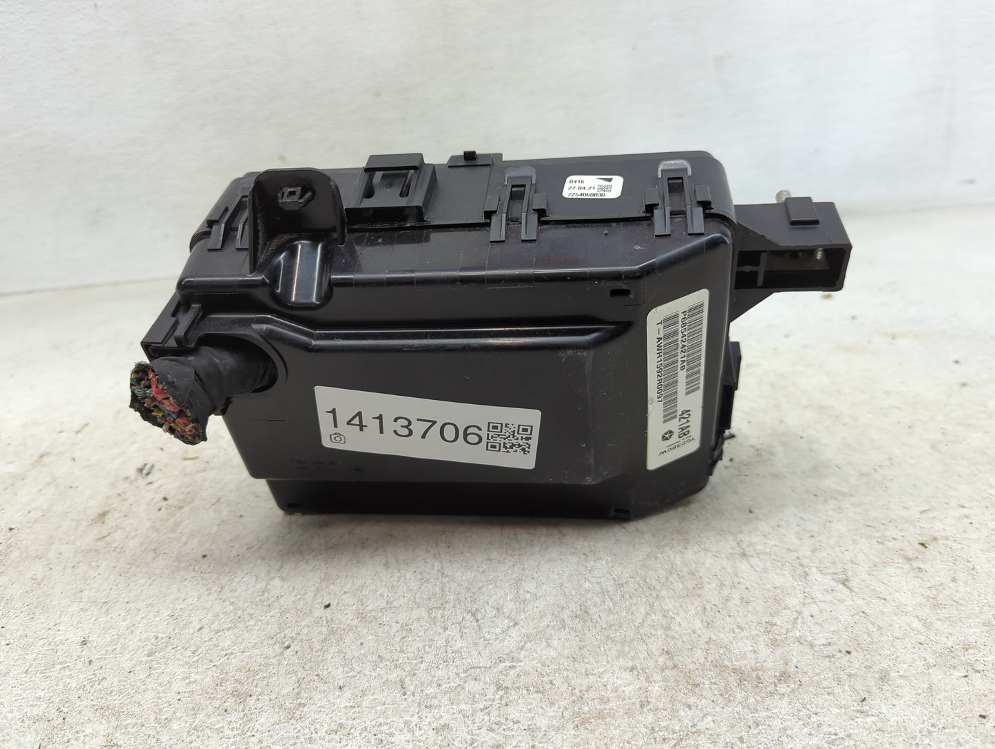 Dodge Charger Fusebox Fuse Box Relay Module Tipm P68542421ab - Oemusedautoparts1.com