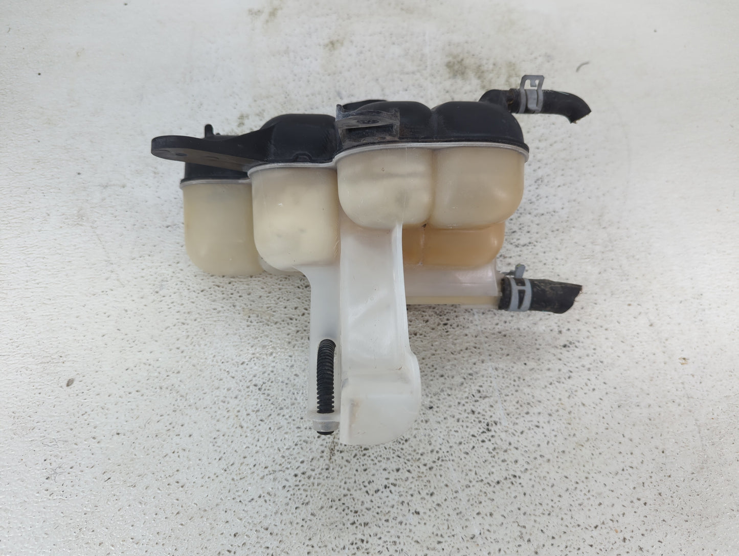 2016-2022 Dodge Durango Radiator Coolant Overflow Expansion Tank Bottle 1432661 - Oemusedautoparts1.com