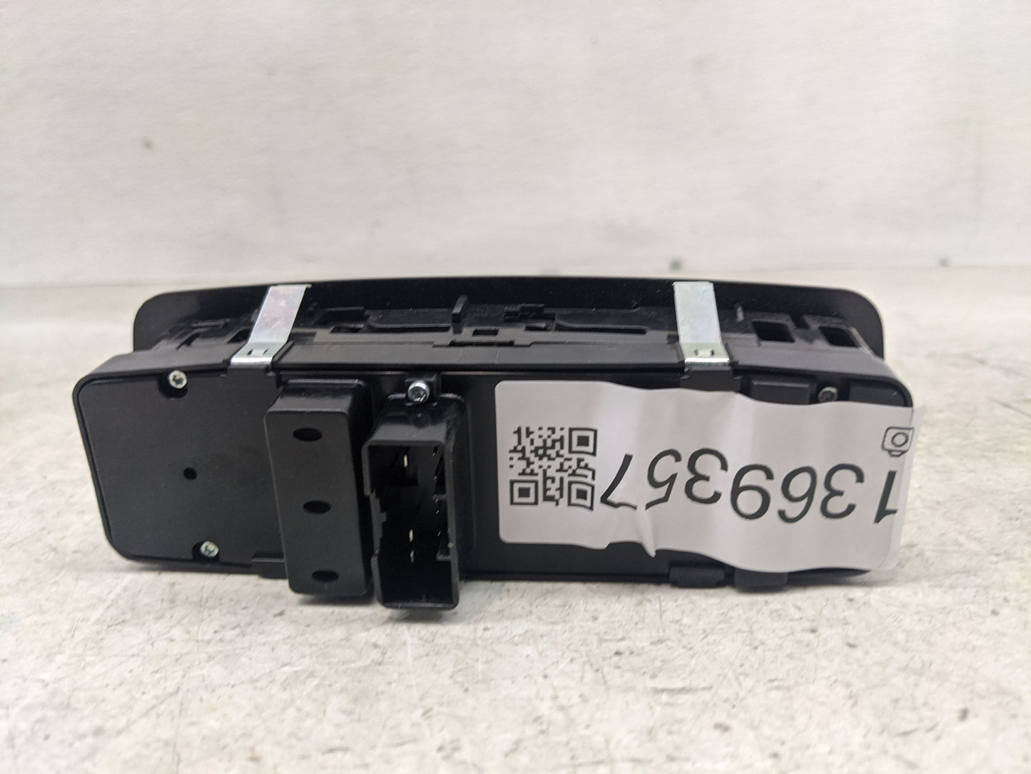 2022 Dodge Ram 1500 Master Power Window Switch Replacement Driver Side Left P/N:68262253AC Fits OEM Used Auto Parts - Oemuse