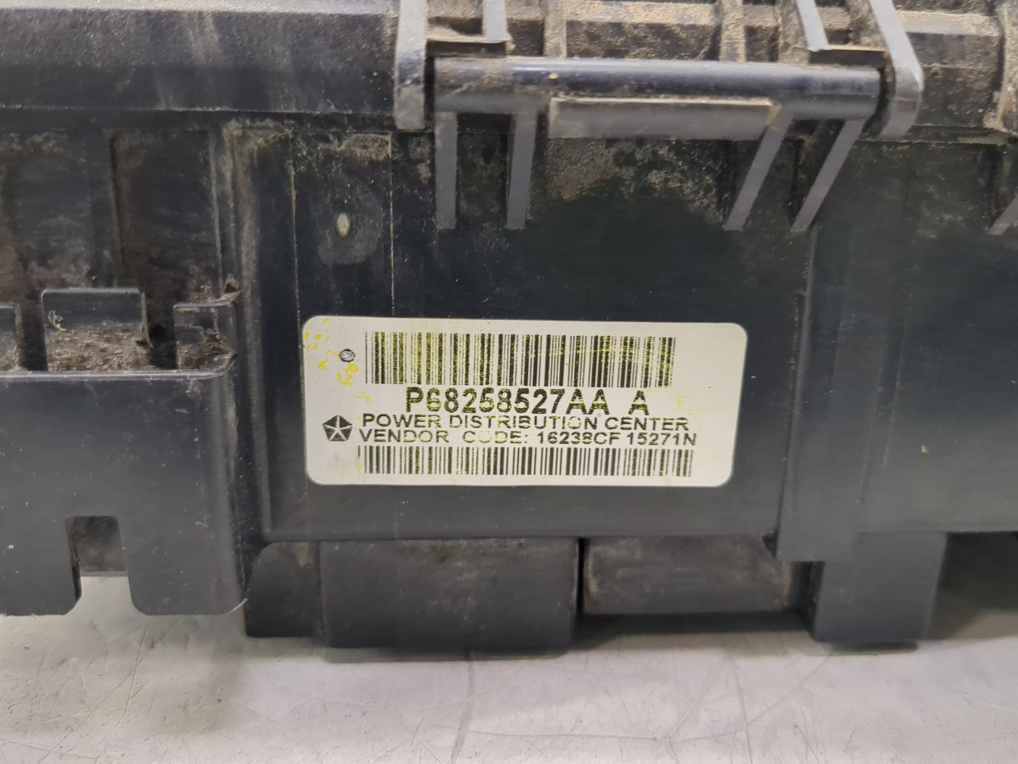 2022 Dodge Ram 1500 Fusebox Fuse Box Panel Relay Module P/N:68258527AA Fits OEM Used Auto Parts - Oemusedautoparts1.com