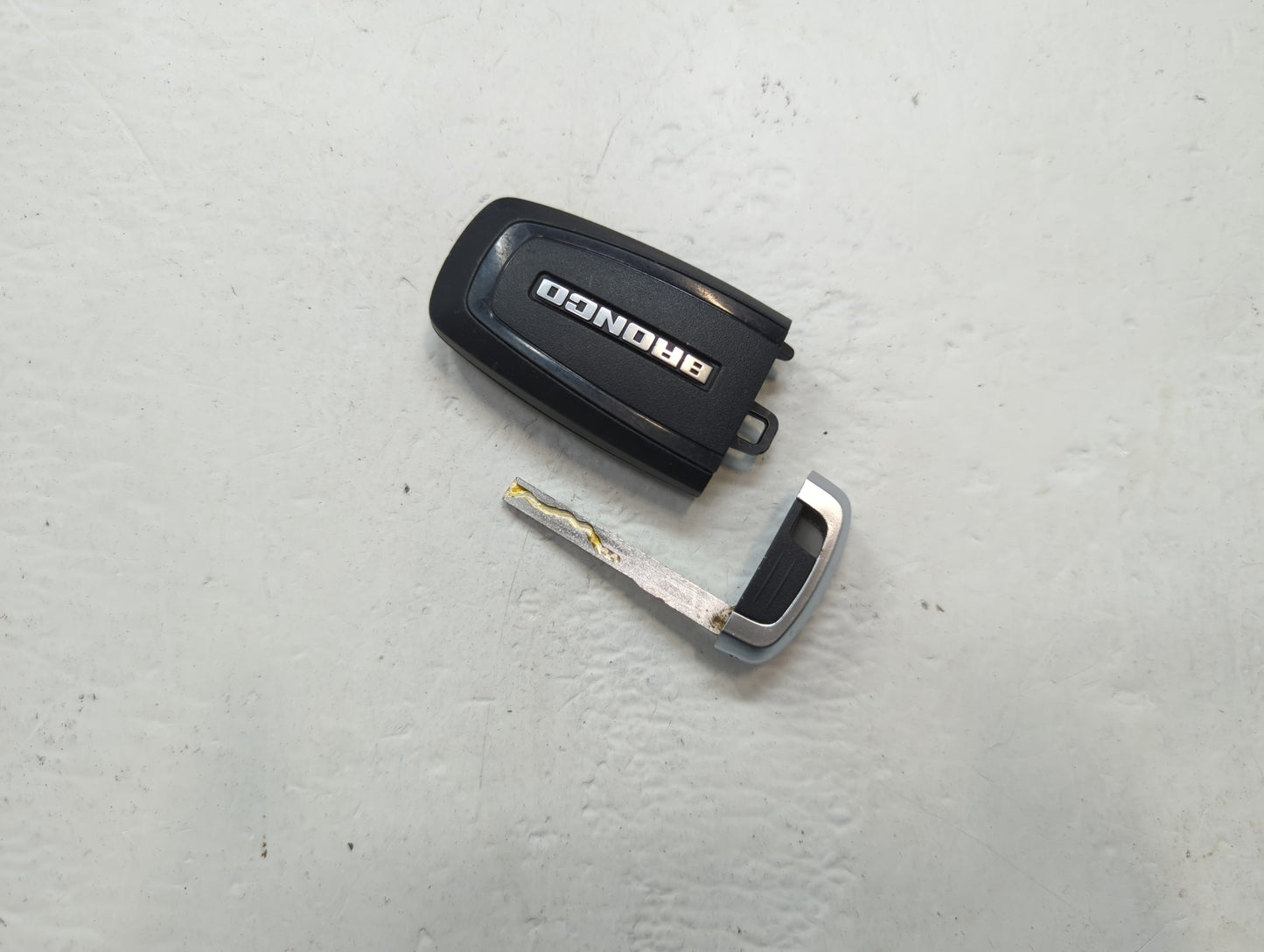 Ford Bronco Keyless Entry Remote Fob M3N-A2C931423 M2DT-15K601-AB 3 buttons - Oemusedautoparts1.com
