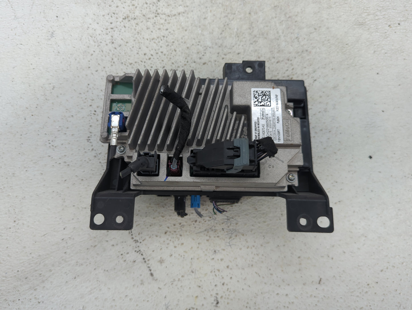 2022 Ford Bronco Radio AM FM Cd Player Receiver Replacement Fits OEM Used Auto Parts - Oemusedautoparts1.com