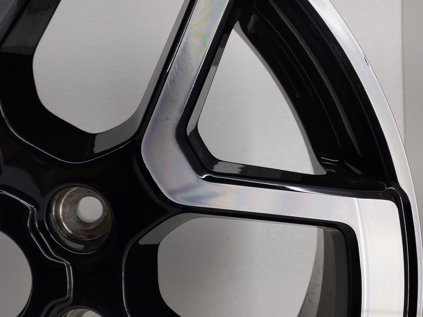 2021-2022 Ford Bronco Oem Wheel Rim 808924 - Oemusedautoparts1.com