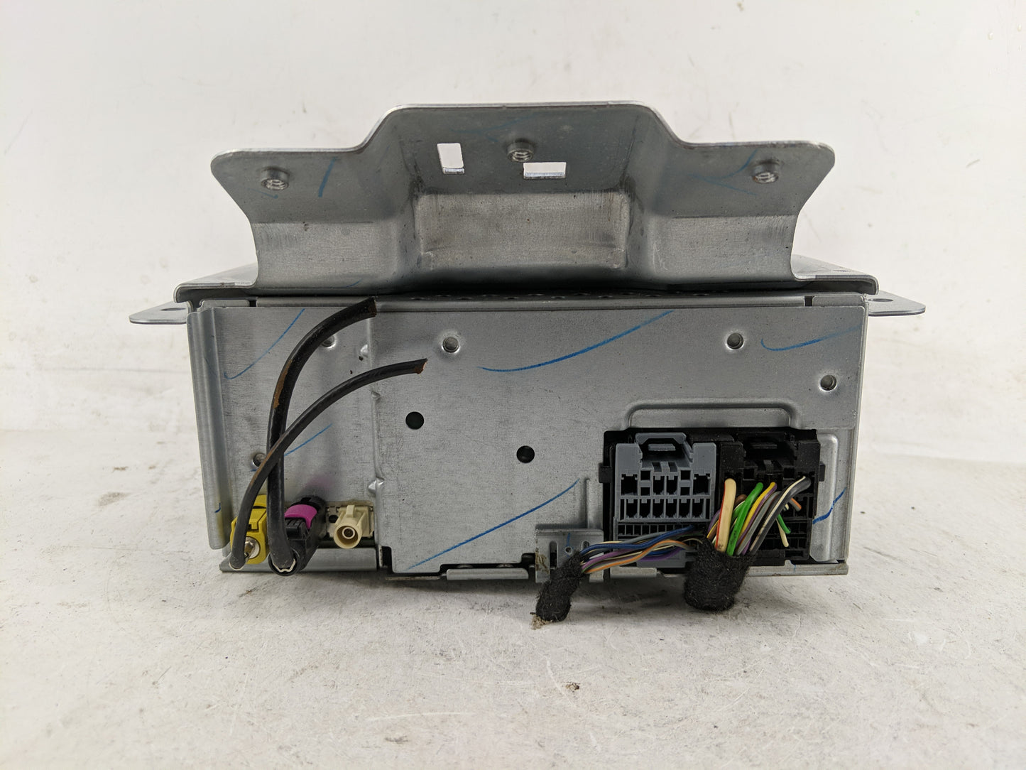 2021-2022 Ford Ecosport Radio AM FM Cd Player Receiver Replacement P/N:LU5T-18K810-KG Fits Fits 2021 2022 OEM Used Auto Part