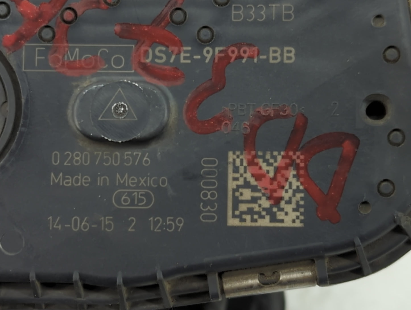 2018-2022 Ford Ecosport Throttle Body P/N:DS7E-9F991-BB Fits Fits 2014 2015 2016 2017 2018 2019 2020 2021 2022 OEM Used Auto