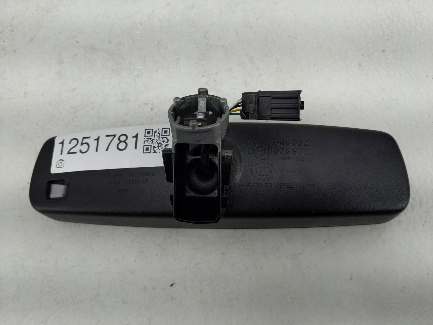 2019-2020 Ford Edge Interior Rear View Mirror Replacement OEM P/N:E11026531 E11046532 Fits Fits 2019 2020 OEM Used Auto Part