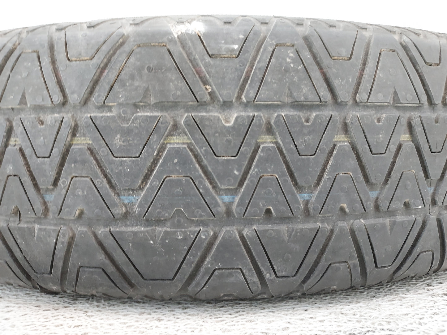 2015-2022 Ford Edge Spare Donut Tire Wheel Rim Oem 1420779 - Oemusedautoparts1.com