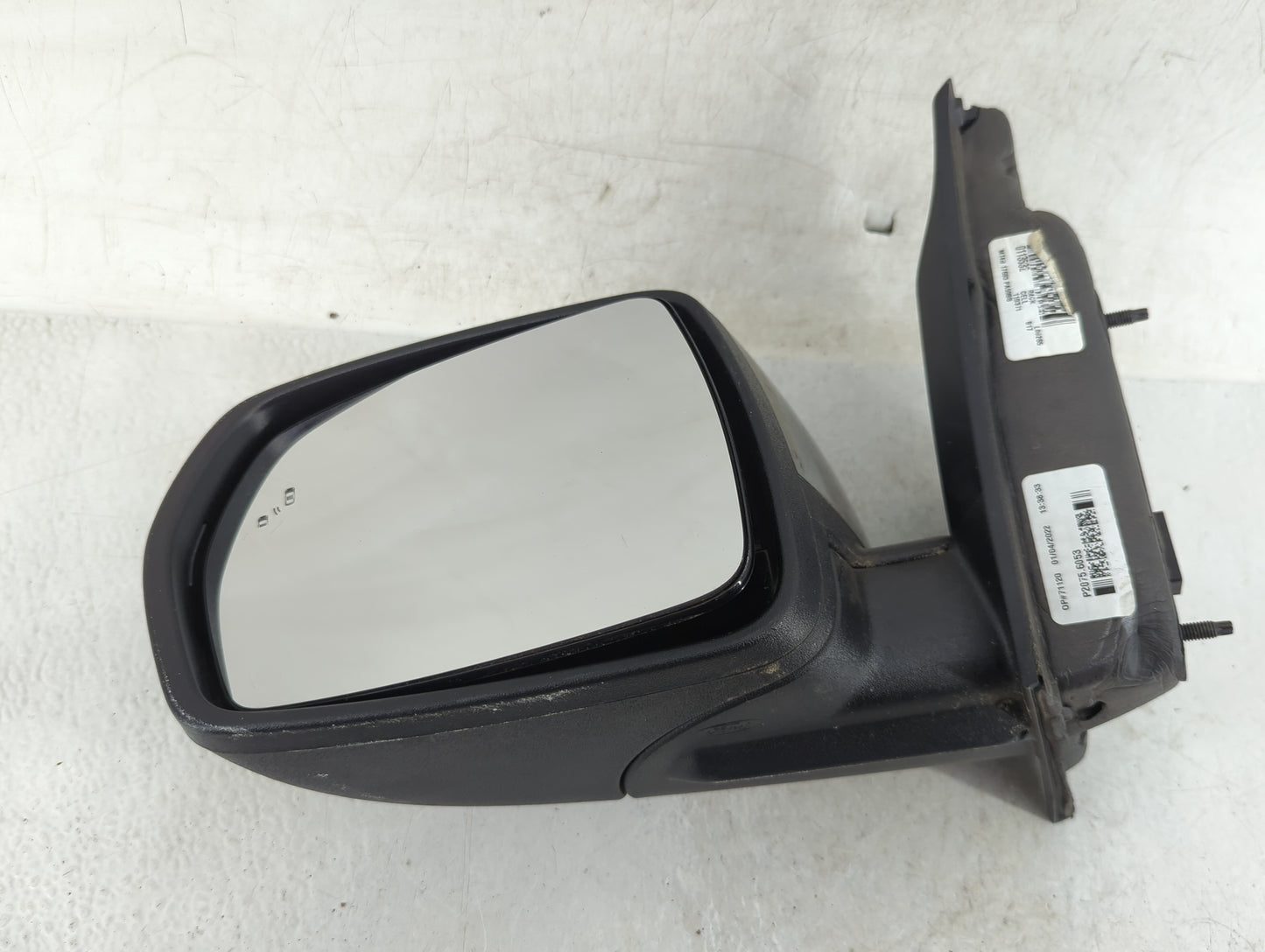 2019-2020 Ford Edge Driver Side View Mirror - Left Door Mirror OEM Used - Oemusedautoparts1.com
