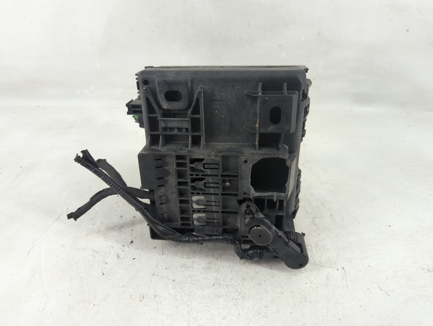 2021-2022 Ford Escape Fusebox Fuse Box Panel Relay Module P/N:JX6T-14A003-AB Fits Fits 2021 2022 OEM Used Auto Parts - Oemus