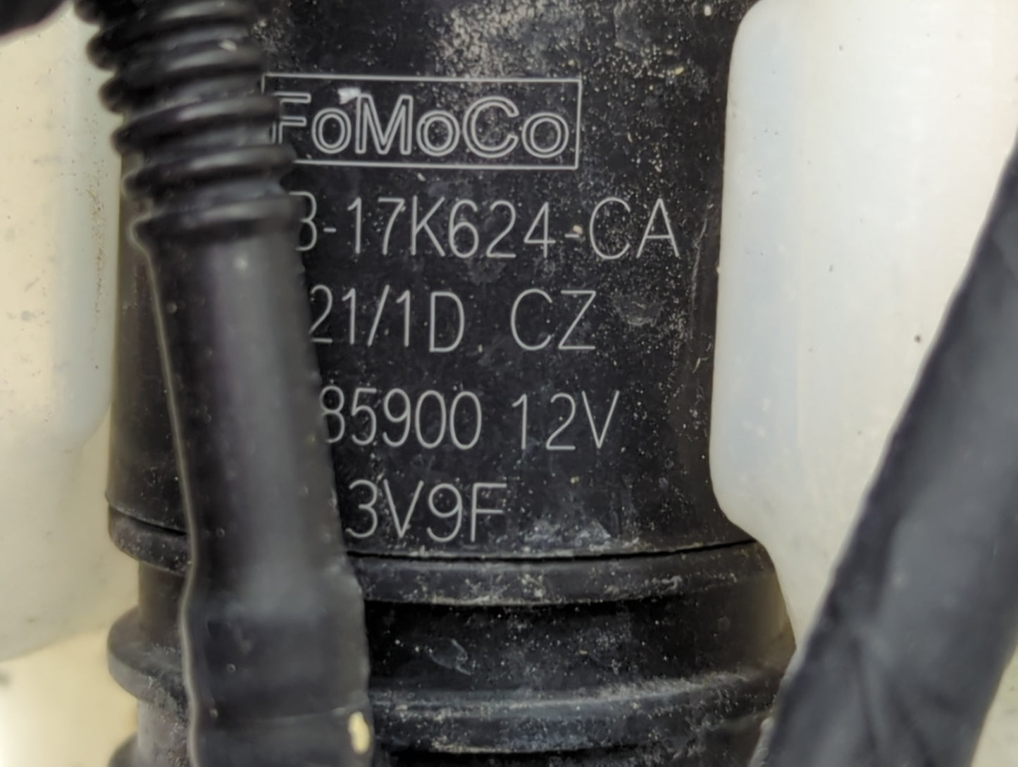 2020-2022 Ford Escape Windshield Washer Fluid Reservoir Bottle Oem - Oemusedautoparts1.com