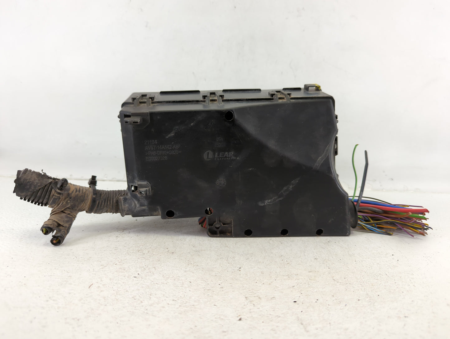 2020-2022 Ford F-350 Super Duty Fusebox Fuse Box Panel Relay Module P/N:E02345500 AV6T-14A067 Fits Fits 2020 2021 2022 OEM U