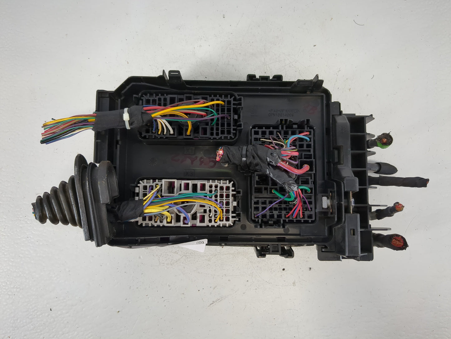 2022 Gmc Terrain Fusebox Fuse Box Panel Relay Module P/N:87867005 Fits OEM Used Auto Parts - Oemusedautoparts1.com