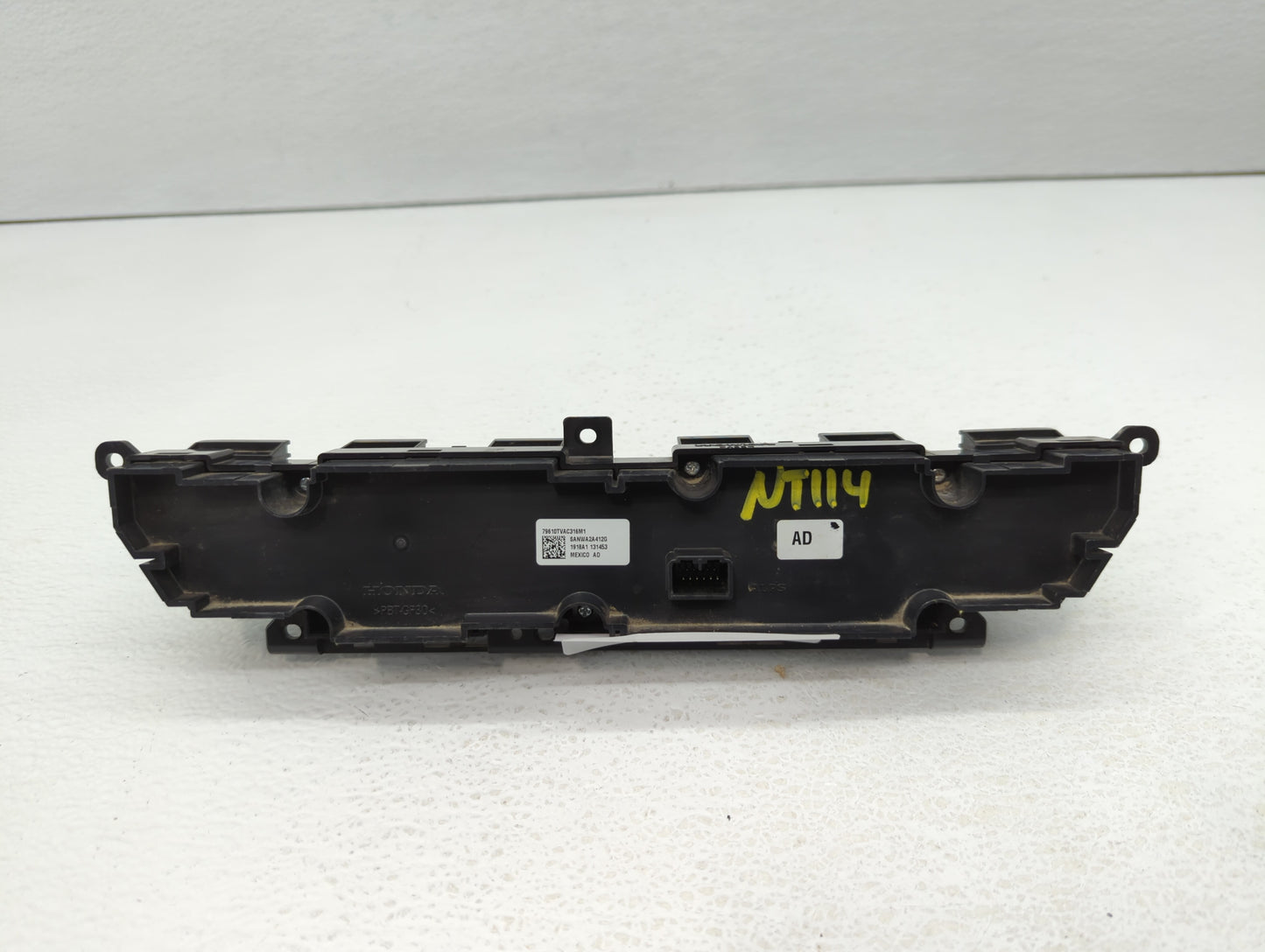 2022 Honda Civic Climate Control Module Temperature AC/Heater Replacement P/N:79610TVAC316M1 Fits OEM Used Auto Parts - Oemu