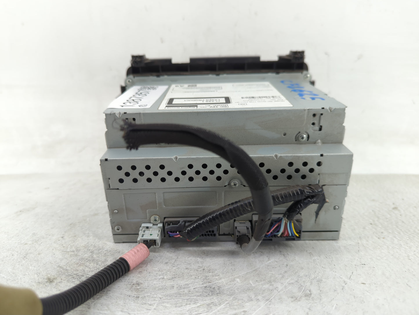 2019-2022 Honda Hr-V Radio AM FM Cd Player Receiver Replacement P/N:39100-T7W-A911-M1 Fits Fits 2019 2020 2021 2022 OEM Used