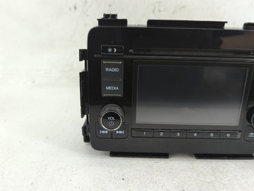 2019-2022 Honda Hr-V Radio AM FM Cd Player Receiver Replacement P/N:39100-T7W-A911-M1 Fits Fits 2019 2020 2021 2022 OEM Used Auto Parts