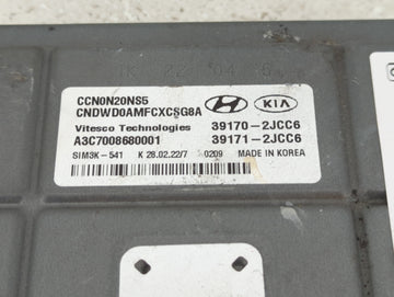 2022 Hyundai Elantra PCM Engine Control Computer ECU ECM PCU OEM P/N:39171-2JCC6 39170-2JCC6 Fits OEM Used Auto Parts