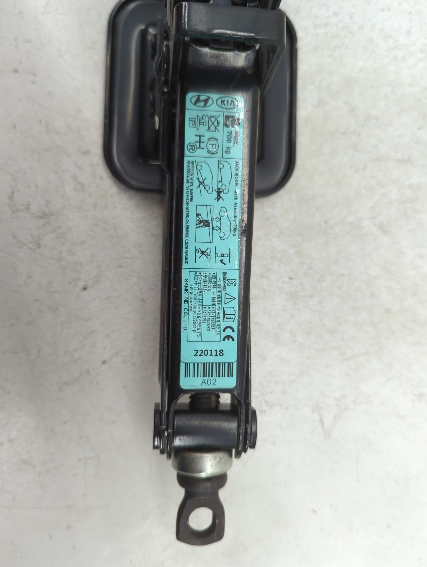 2022 Hyundai Elantra Spare Scissor Car Jack - Oemusedautoparts1.com