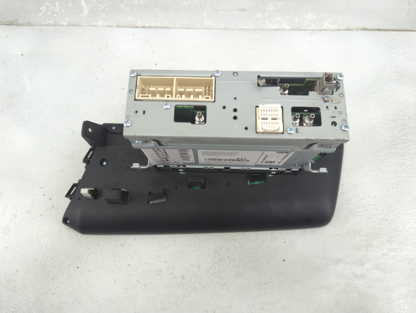 2021-2022 Hyundai Elantra Radio AM FM Cd Player Receiver Replacement P/N:96160-AA250L5R Fits Fits 2021 2022 OEM Used Auto Pa
