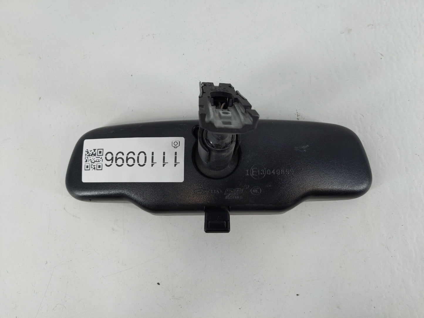 2018-2022 Hyundai Kona Interior Rear View Mirror Replacement OEM P/N:E13049899 Fits Fits 2018 2019 2020 2021 2022 OEM Used A