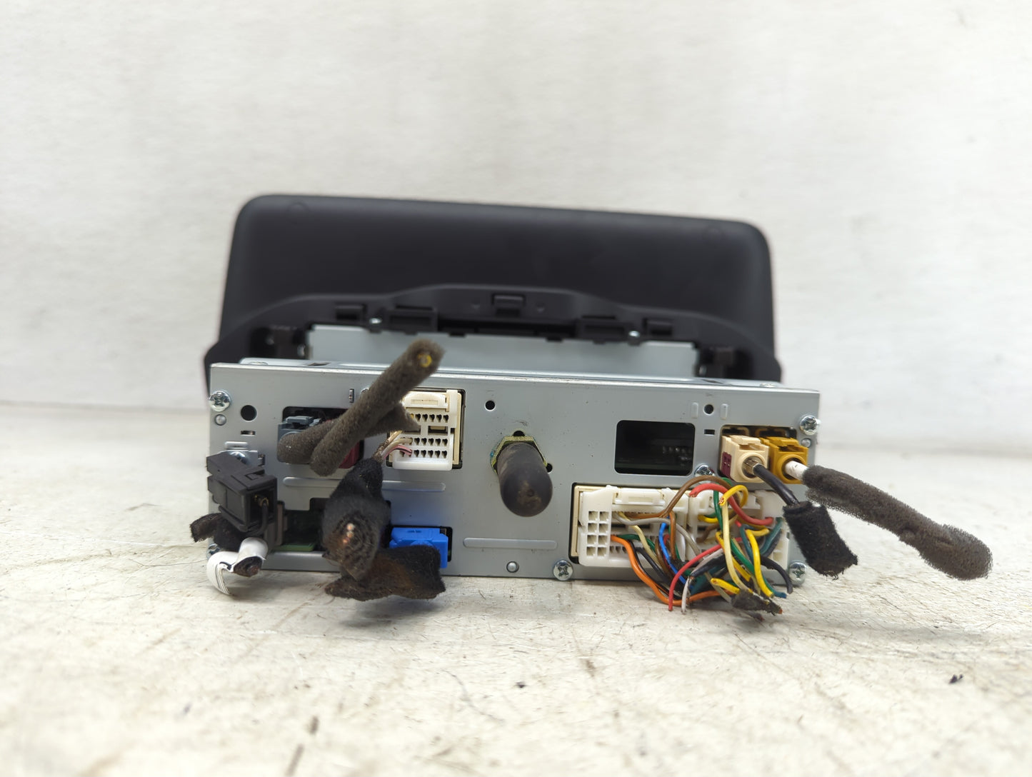 2022 Hyundai Santa Fe Radio AM FM Cd Player Receiver Replacement P/N:96560-CL070RET Fits OEM Used Auto Parts - Oemusedautopa