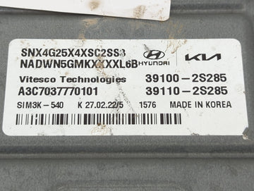 2022 Hyundai Tucson PCM Engine Control Computer ECU ECM PCU OEM P/N:39110-2S285 39100-2S285 Fits OEM Used Auto Parts
