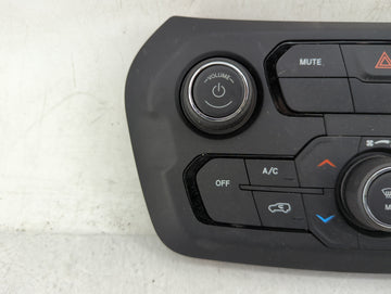 2021-2022 Jeep Renegade Climate Control Module Temperature AC/Heater Replacement P/N:07357677860 440000489D Fits Fits 2021 2022 OEM Used Auto Parts