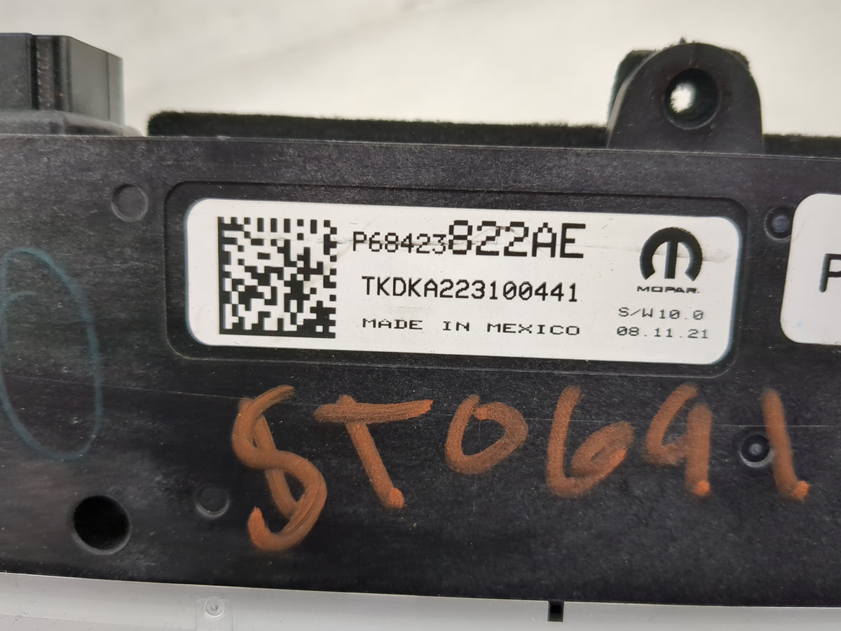 2022 Jeep Wagoneer Climate Control Module Temperature AC/Heater Replacement P/N:P68423822AE TKDKA223100441 Fits OEM Used Aut