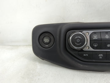 2021-2022 Jeep Wrangler Climate Control Module Temperature AC/Heater Replacement P/N:P7BJ22DX9AA Fits Fits 2021 2022 OEM Used Auto Parts