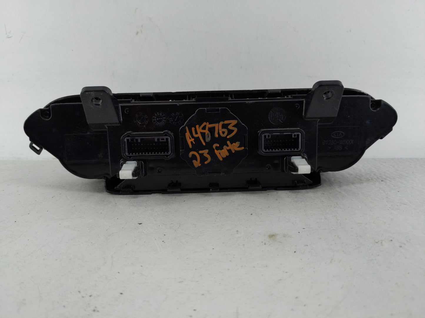 2022 Kia Forte Climate Control Module Temperature AC/Heater Replacement P/N:97250-M6AM0WK Fits OEM Used Auto Parts - Oemused