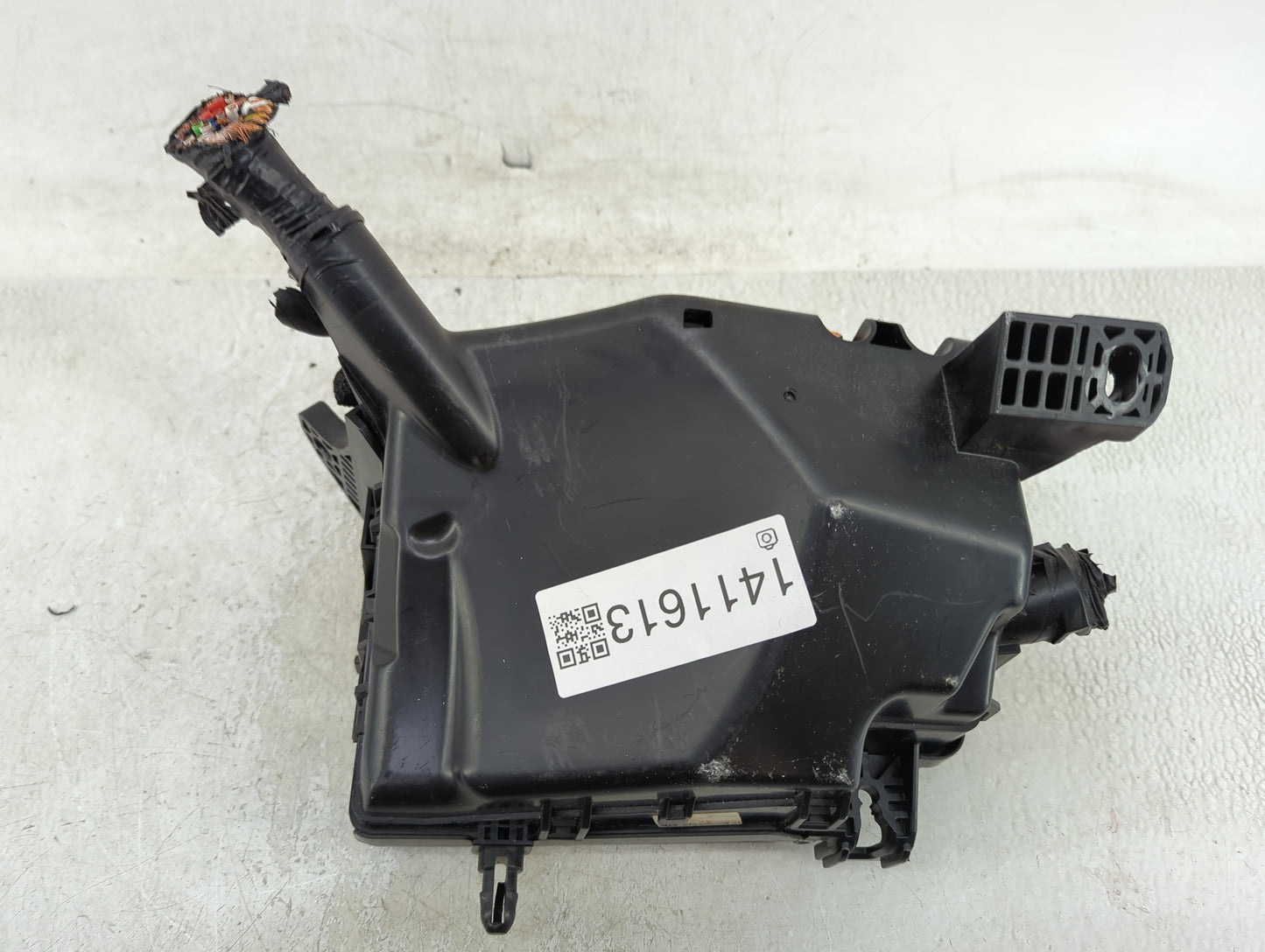 2022 Kia Forte Fusebox Fuse Box Panel Relay Module P/N:91435 M7220 Fits OEM Used Auto Parts - Oemusedautoparts1.com