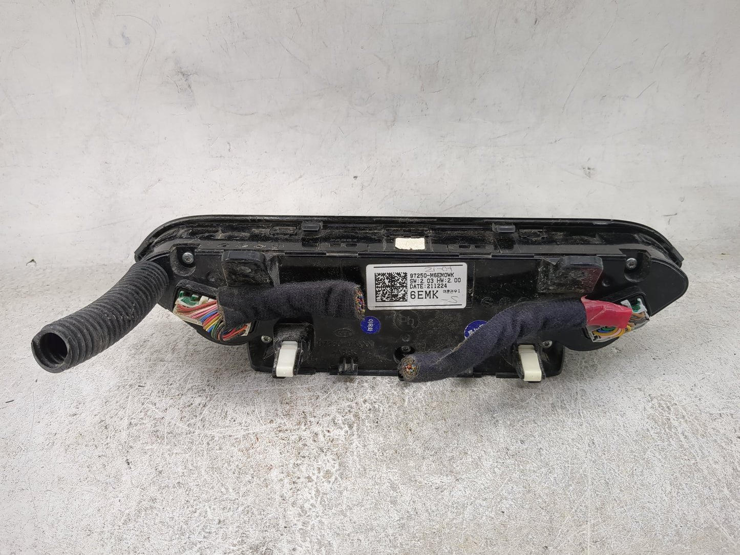 2022 Kia Forte Climate Control Module Temperature AC/Heater Replacement P/N:97250-M6EM0WK Fits OEM Used Auto Parts - Oemused