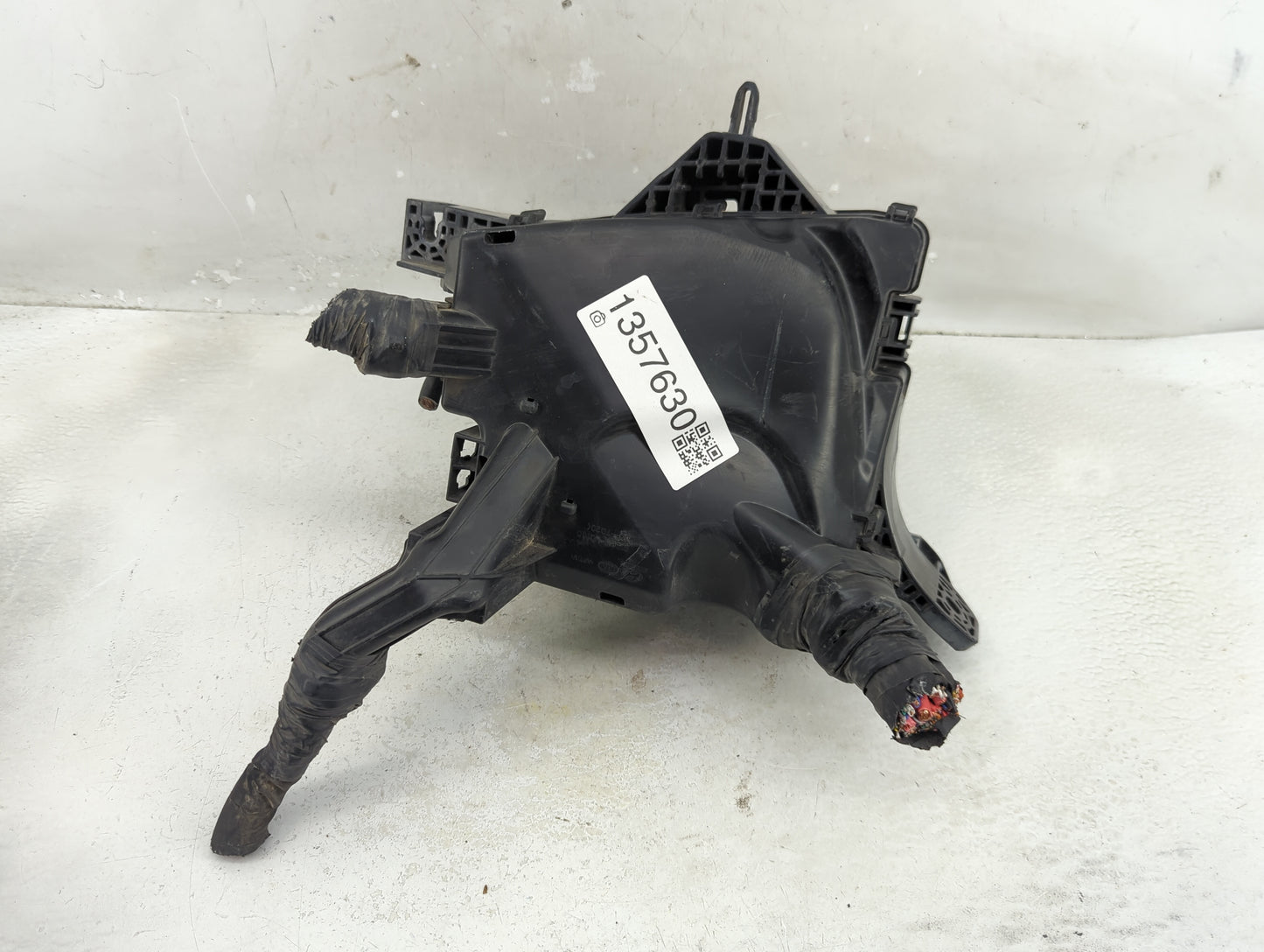 2022 Kia K5 Fusebox Fuse Box Panel Relay Module P/N:91955-L3450 Fits OEM Used Auto Parts - Oemusedautoparts1.com
