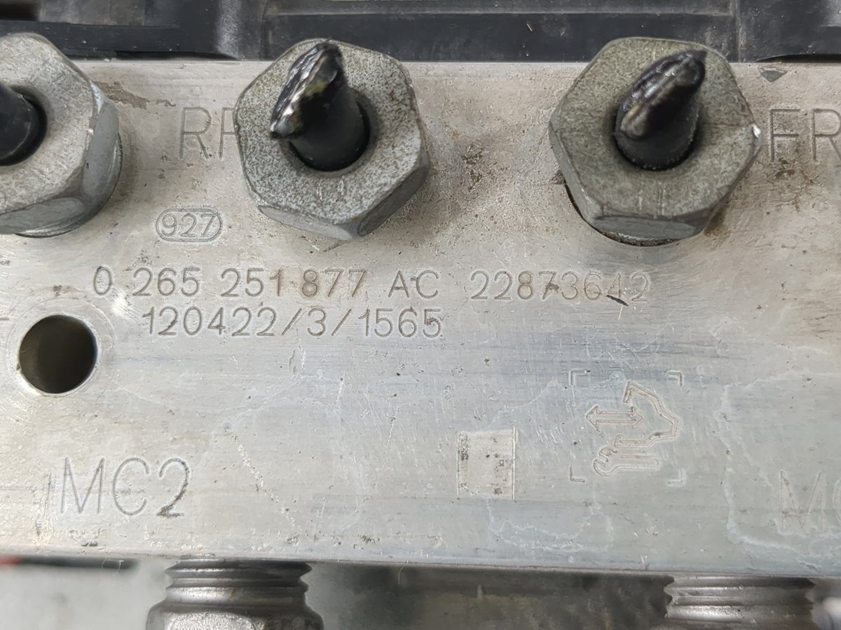 2021 Kia Sorento Anti-Lock Brake ABS Pump Module Actuator OEM P/N:22873642 0 265 251 877 AC Fits OEM Used Auto Parts - Oemus