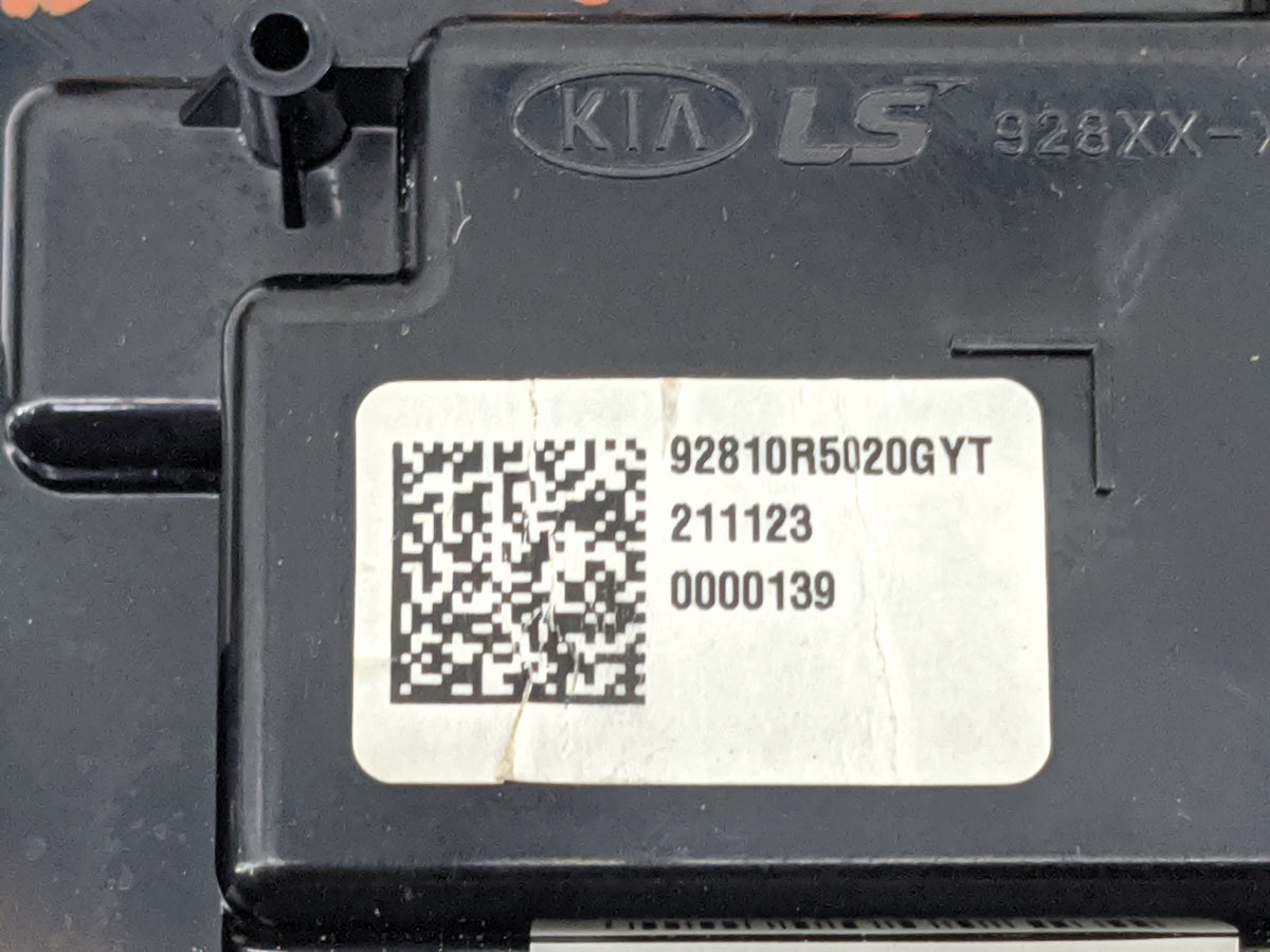 2021-2021 Kia Sorento Overhead Console W/rear Climate Control - Oemusedautoparts1.com