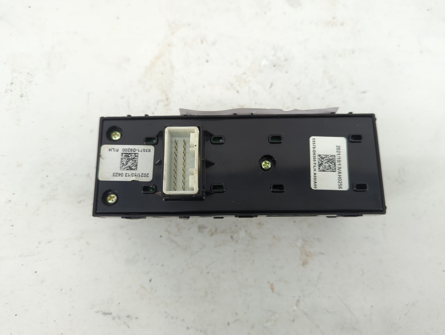 2017-2021 Kia Sportage Master Power Window Switch Replacement Driver Side Left P/N:93570-D9300 Fits Fits 2017 2018 2019 2020