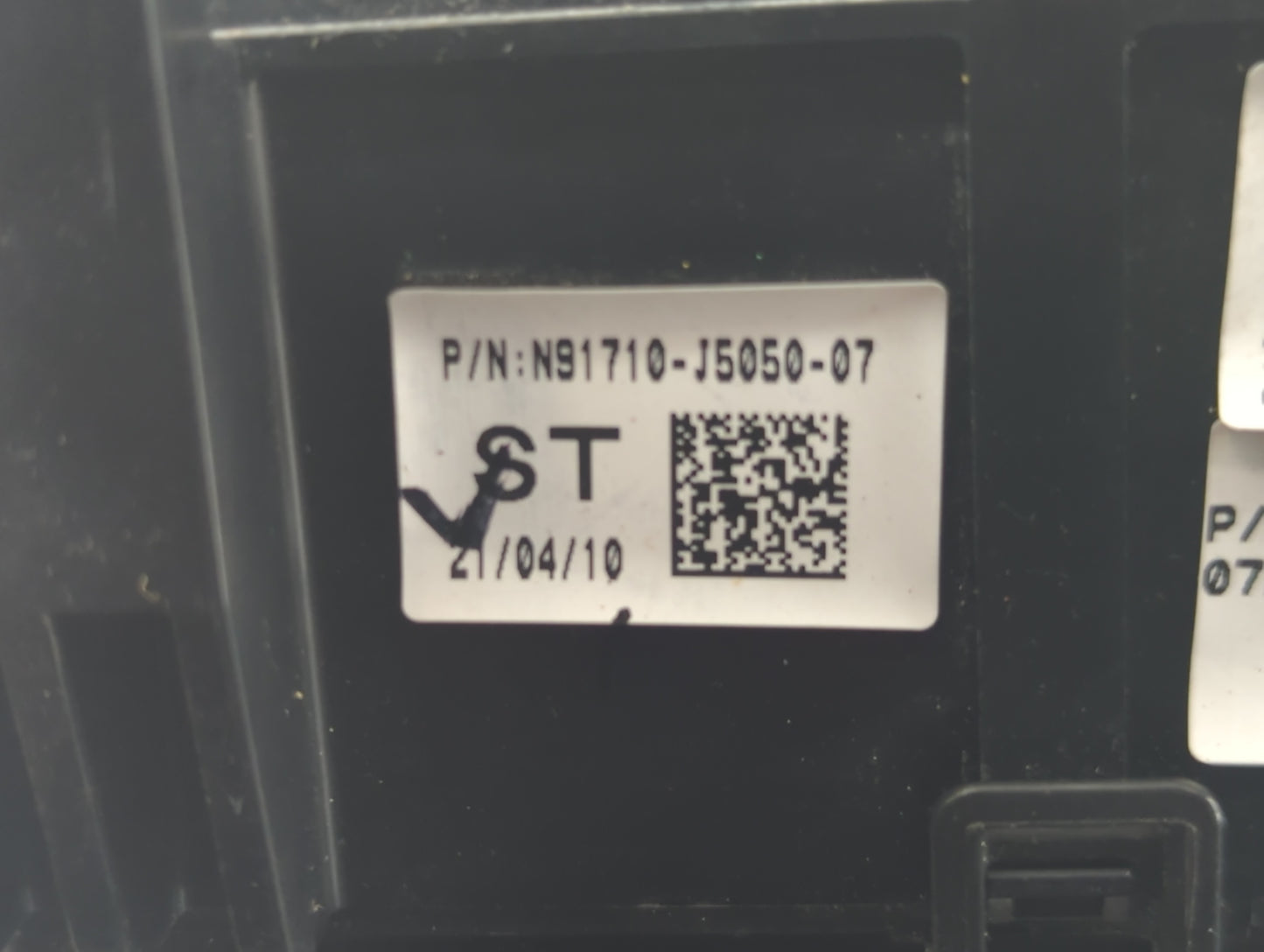 2022 Kia Stinger Fusebox Fuse Box Panel Relay Module P/N:N91710-J5050 Fits OEM Used Auto Parts - Oemusedautoparts1.com