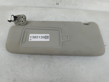 2020-2022 Kia Telluride Sun Visor Shade Replacement Passenger Right Mirror Fits Fits 2020 2021 2022 OEM Used Auto Parts